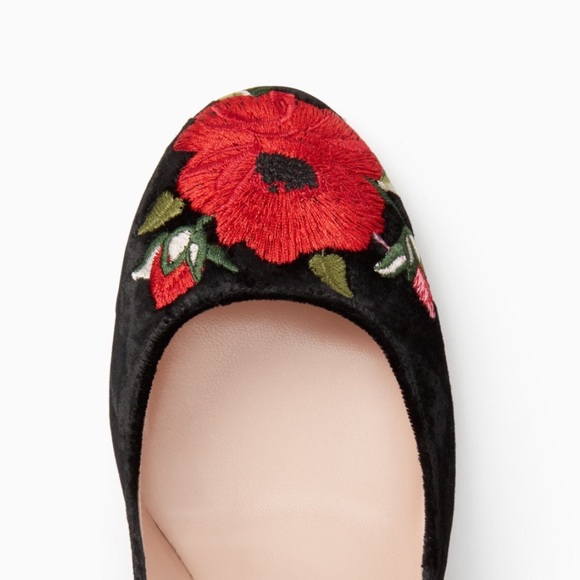 Kate Spade Grove Velvet Embroidered Heels NIB - Picture 2 of 8